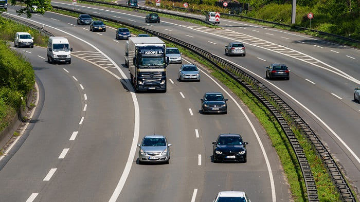 Für Beschäftigte in Autobahn- und Straßenmeistereien